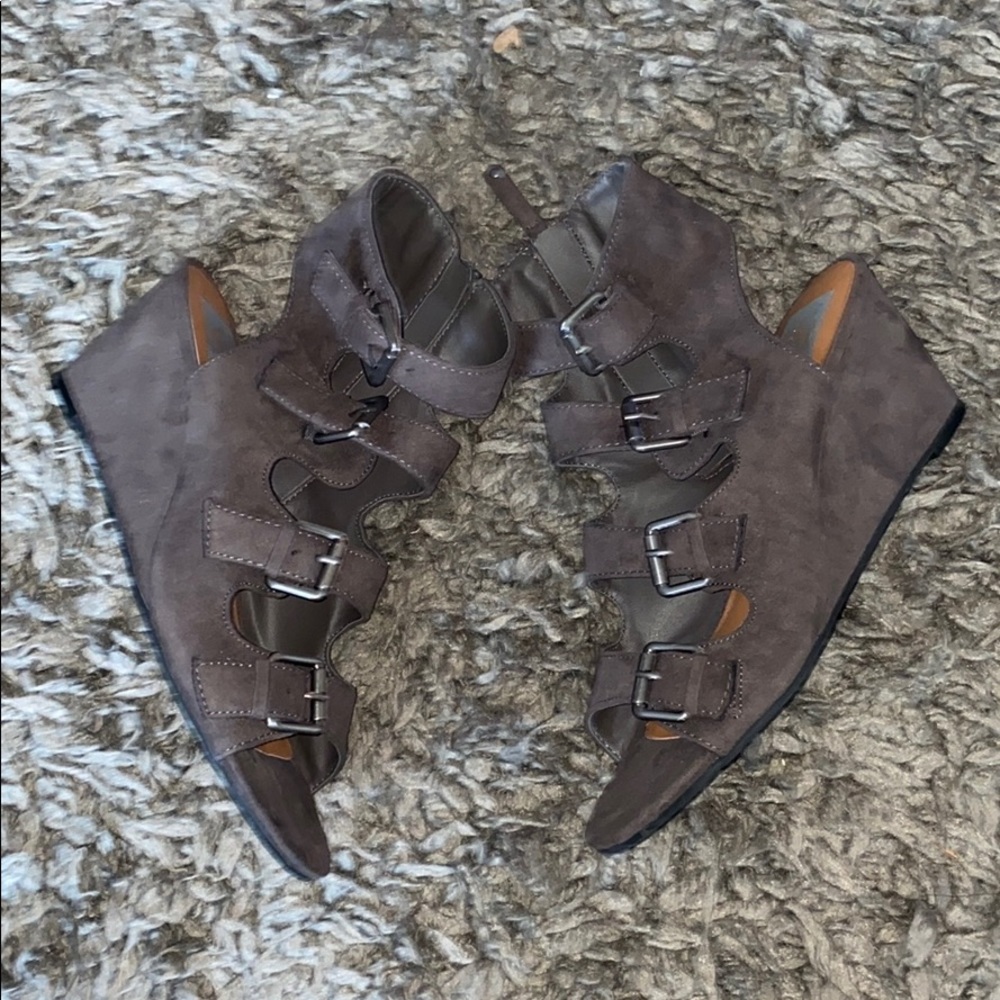 DV DOLCA VITA WEDGES SIZE 7